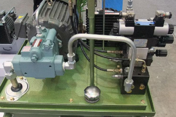 油壓機(jī)接近開關(guān)是什么型號